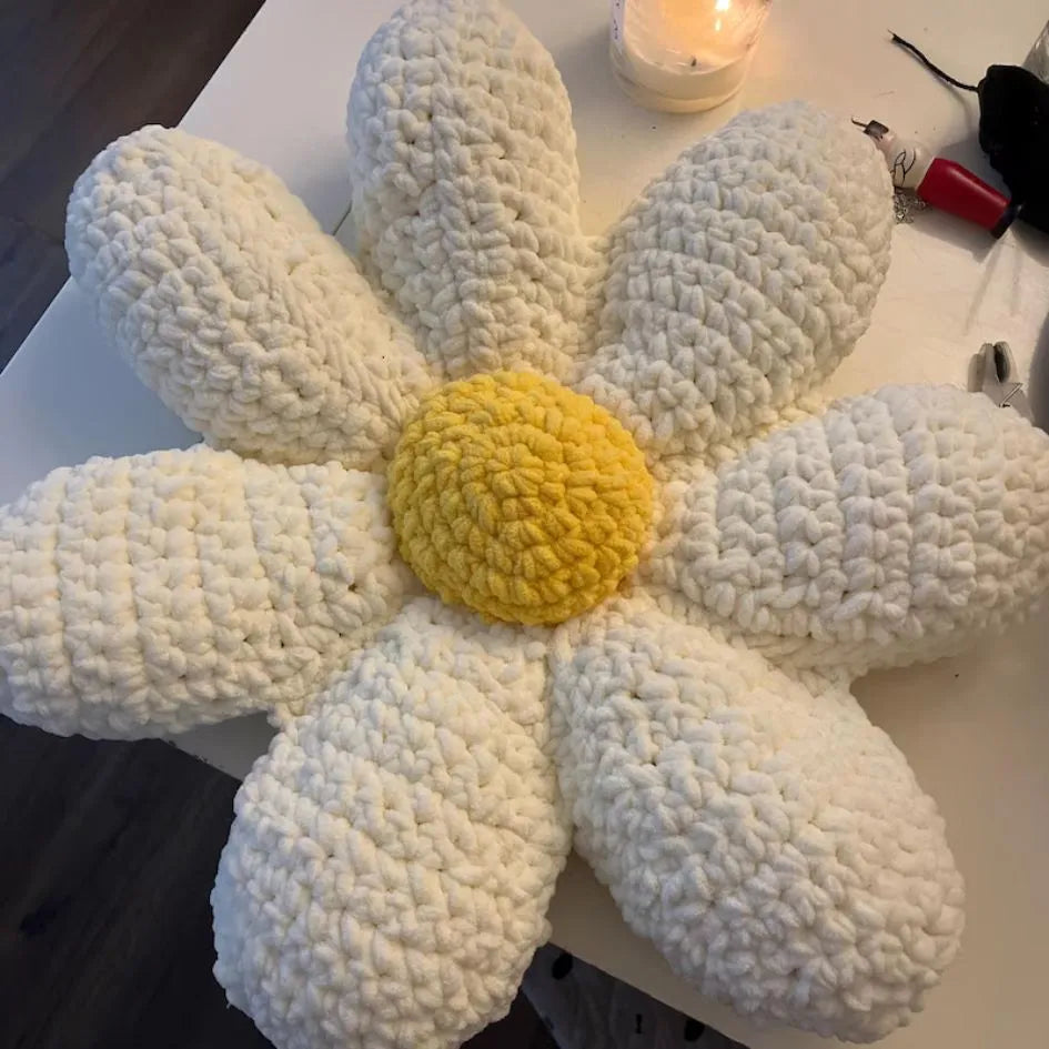 flower pillow crochet pattern