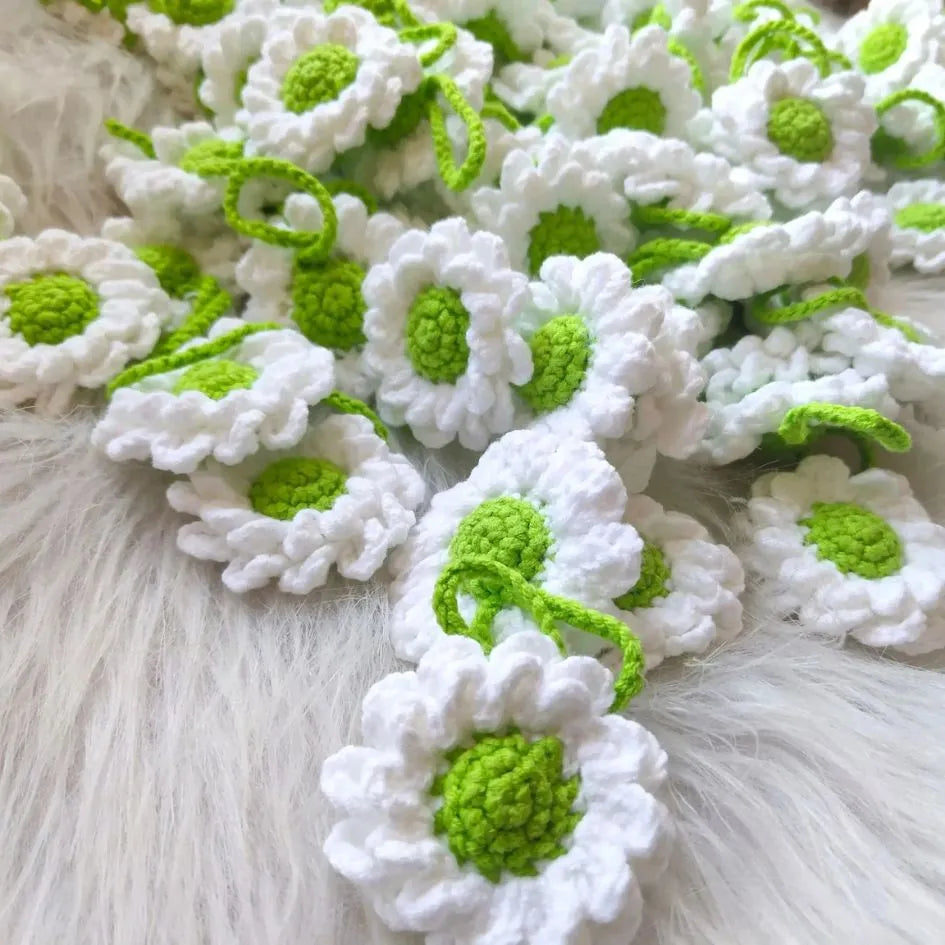 daisy charm crochet pattern