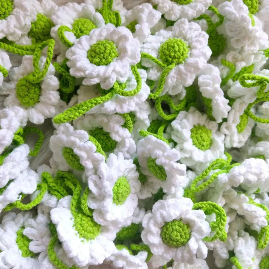 daisy charm crochet pattern