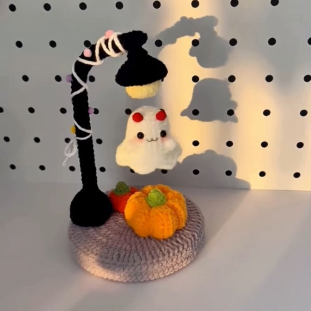 spooky ghost lamp crochet pattern