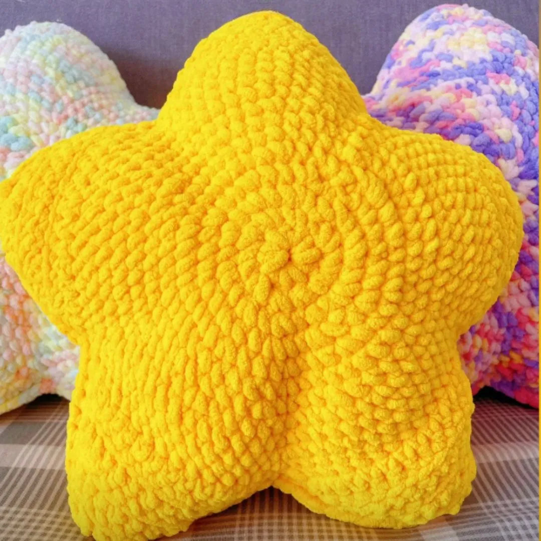 cute star pillow crochet pattern